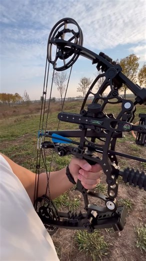 5-Pin Compound Bow Test | Arrows & Steel Balls at Long Range 💥 #compoundbow #dualusebow #5pinsight #archerytest #steelball #outdoorlife #archerycommunity #archerygear #targetshooting | Elva Ren