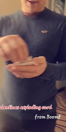 He was a great valentine! #valentines #valentinesdaygift #valentinescard #explodingcard #boomf #popup