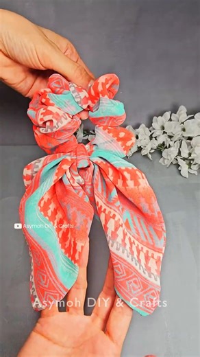 Bow Scrunchie You'll Actually Wear #sewing #diy #shorts