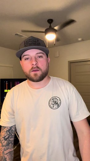 Im the first person to show you how to convert your 2011-16 lariat f250/f350 step up tailgate to a platinum tailgate. If you have any questions just ask! #fyp #fypシ゚viral #ford #f250 #truck #tailgateszn