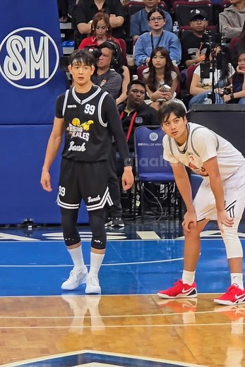 SHINee's Choi Minho x PBB's River Joseph in one frame game interactions. ----------------------- BENCH SHOOT OF ASIA: Basketball Exhibition Game at the Mall Of Asia Arena 🏀 PLAYERS LIST: 🇰🇷 Team Korea (Rising Eagles): Su In, NCT's Johnny, SHINee's Choi Minho, Eun Seuk, Kim Taek, Dae Hee, Seung Hoon, Jin Woon, Chan Woo, Kyu Min, and Tae Min. 🇵🇭 Team Philippines (Kuys Showtime): Vhong Navarro, Jhong Hilario, Billy Crawford, David Licauco, Jake De Vera, Wendell Ramos, Jerome Ponce, Rome Ilustr