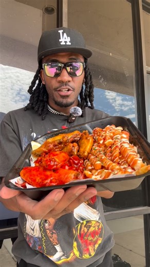 Kenny on Instagram: "First Time Trying Ace Of Wingz🍗 @aceofwingz_ #foodreview #wings #mukbang #aceofwingz #arizona #azfoodie #reels #instagramreels #food #foodgram #foodie #foodblogger #foodstagram #foodreels #phoenixaz"