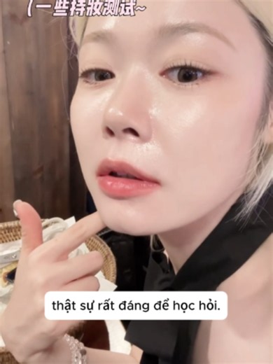 Studio của Jeong Saem Mool có gì mà ai cũng muốn trải nghiệm? Cùng khám phá và học lỏm loạt mẹo makeup chuẩn Hàn từ studio của chuyên gia đình đám Jeong Saem Mool. #huongdanmakeup #makeuptutorial #thichmakeup #makeupkorean