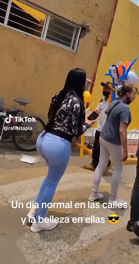 Mujeres Culonas en Jeans y Leggins Sexy
