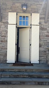 11K views · 74 reactions | ✨ It’s all in the details ✨Every inch of this custom Smith Lake home was thoughtfully designed — from the soaring ceilings to the sleek finishes and that incredible outdoor space. Come take a closer look… you’ll see why this one stands out. #SmithLake #LakeHouseTour #LakeHomes #LuxuryLakeLiving #HomeTour | Smith Lake Alabama Homes and Land from Justin Dyar at Lake Homes Realty | Facebook