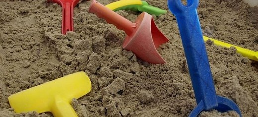 How To Keep A Bug-Free Sand Box | DoItYourself.com