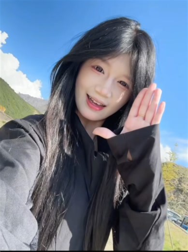 今晚8点直播间锁定 桂哥与斯斯的精彩活动