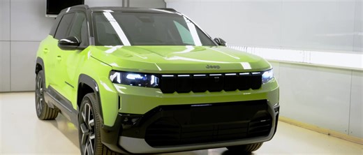 Jeep® startet Produktion des neuen Compass im Stellantis-Werk Melfi