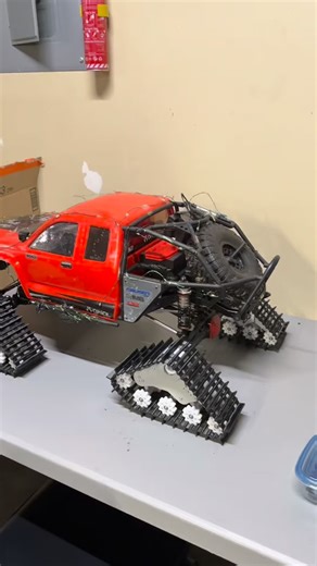 👍Cool upgrade to the SCX6.👍. Thanks ToyFish🙏. Were going to have fun with this!! #limitlessrc #rctownusa #rclife #scx6 #snotrack | Limitless R/C