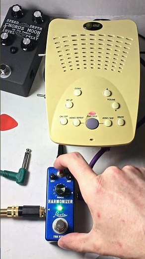 Rowin Harmonizer - Circuit Bent Answering Machine Demo [4/9] Ivy Pedals #effectspedals #lofi #Reverb