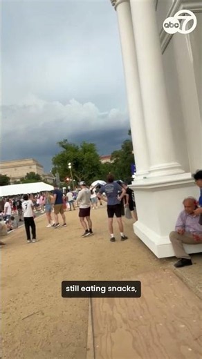 Weather forces evacuation at National Mall, crowds still lingering
