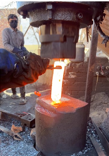 Damascus Steel Making #handmade#trending#damascus#steel#kgfknives