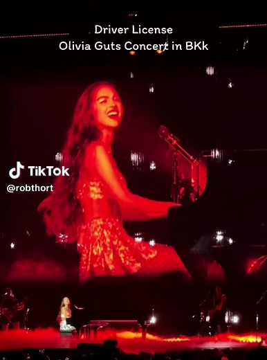 Olivia Guts การทัวร์คอนเสิร์ตสดครั้งแรก In Bangkok💜 #gutsoliviarodrigo #gutsworldtourbangkok #gutsworldtour #oliviarodrigo #impactarena #concerts #robthort #robthortmusic