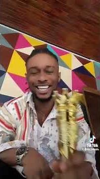 KS BLOOM Commando en fin le clip