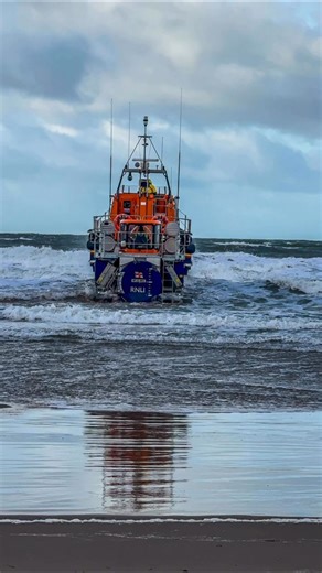 The last Sunday ALB exercise of 2025 for Barmouth volunteer lifeboat crew. 📸 Dave James/Mike HF | Barmouth Lifeboat