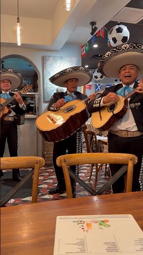 Mexican Mariachi Band Live!