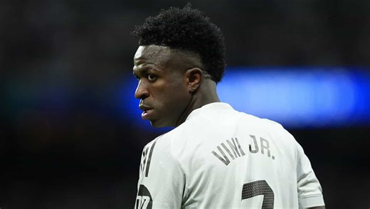 Vinicius señala la puerta de salida en el Real Madrid