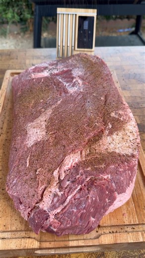 Hot and fast smoked brisket | Miguels cookingwithfire