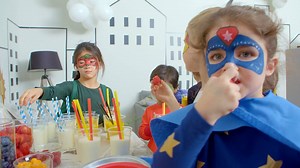 Is it a bird? Is a plane? No, it's a super-fun superhero party! | Snazaroo