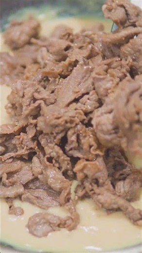Garlic Pepper Beef | Mushroom Gravy Sauce