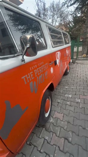 Meet the newest member of the family: 1973 T2 Bus 🔧🚐