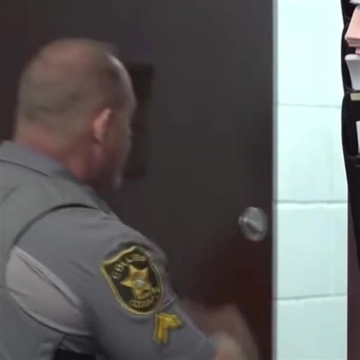 SendáRoni Television on Instagram: "A Florida woman, Amanda Cook, has been sentenced to life imprisonment after being found guilty of second-degree murder for brutally beating her 64-year-old roommate to death with a cast-iron microphone. During the sentencing, Cook became disruptive, screaming and making outlandish statements, including referring to the court as a "satanic synagogue" and claiming that the victim had murdered her husband, who she believed was the reincarnation of John F. Kennedy