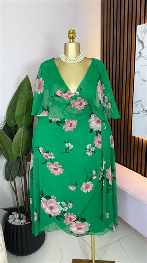 PLUS SIZE ONLINE STORE on Instagram: "BEAUTIFUL WRAP DRESS❤️❤️ 🌅 UK SIZE: 26 💶PRICE: 16k Length: 54” 🌟DELIVERY: MONDAY & THURSDAY • To purchase, kindly use the arrow under post to send item to DM or WhatsApp (click on link in bio) •• N.B: Payment validates Order!! All sales is Final!!!"