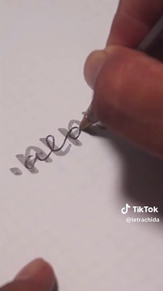 Caligrafía del nombre Alan en letra cursiva