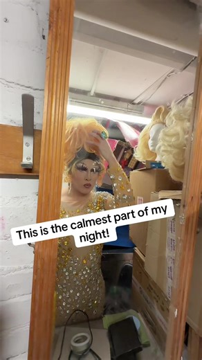 This is the calmest part of my night as a drag performer!!! #dragperfomer #dragqueen