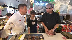 Mike bekommt heute im Chiko Sushi House ein vietnamesisches Gericht. Bei der Zubereitung sieht der Profi, dass eine getrocknete Brühe als Geschmacksverstärkung verwendet wird, dabei ist er besorgt, dass dann alles gleich schmeckt... wird es der Fall sein? #MeinLokalDeinLokal 😁📺„Mein Lokal, dein Lokal“ – Montag bis Freitag, um 17:55 Uhr bei Kabel Eins oder streamen auf Joyn. | Mein Lokal, Dein Lokal