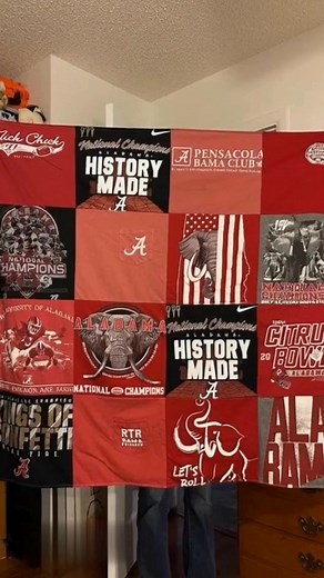 Did you know you could turn old t-shirts into a cozy, sentimental quilt? 👕 It's the perfect way to preserve memories or give as a gift for birthdays, anniversaries, graduations and more 💝 Project Repat is the #1 most trusted source for high-quality t-shirt blankets, all made in the USA. Sign up today to save 25% on your first quilt! | Project Repat