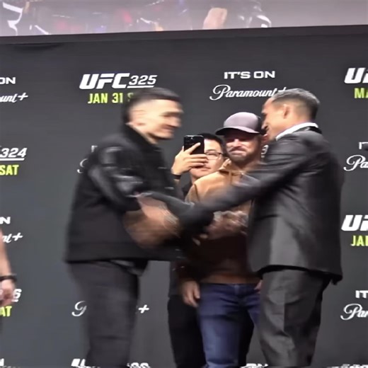 UFC 326 Analysis: Charles Oliveira vs. Max Holloway