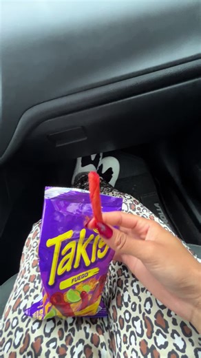 @Takis please make a Taki powder the exact same the fans want it 😩