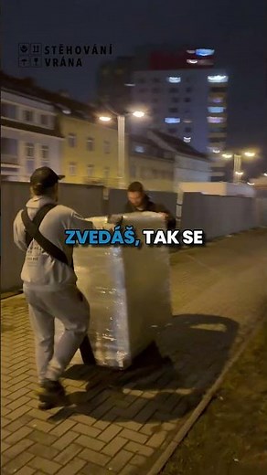 Stěhování 230kg vitríny