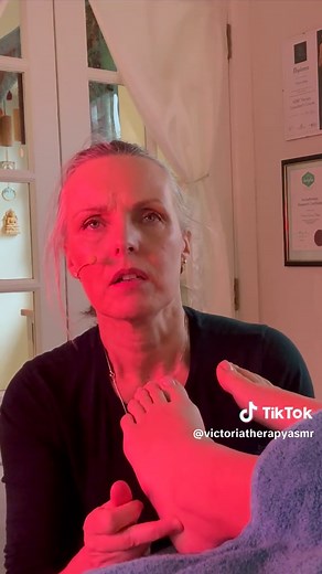 Reflexology Techniques for Hormonal Balance