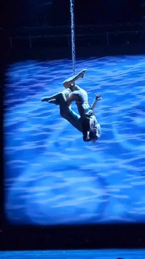 It’s impossible to describe this experience. Transcendent comes close! Thank you Judith and Damien for giving us the opportunity. Jamal, flying with you is a pure joy. #aerialperformance | Dreya Weber