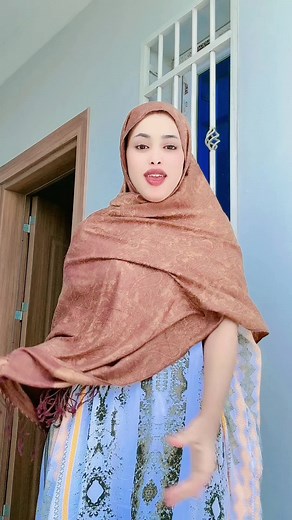 Ogaadenow's Affection for Sarah Cosmetics