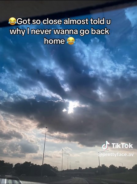 Pr3ttyface.me🌊😹 (@prettyface.av)’s videos with reflection - ً