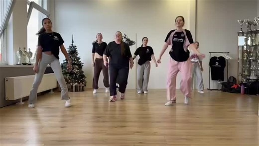 Dancehall Workshop: Learn Vibrant Choreography Tips