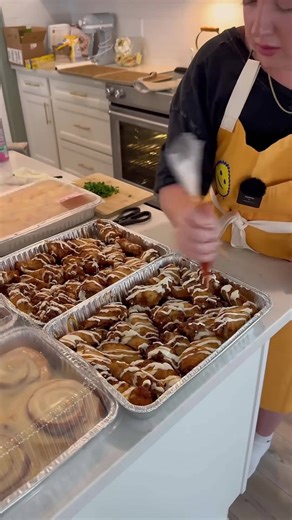 Community appreciation through homemade food for fire station