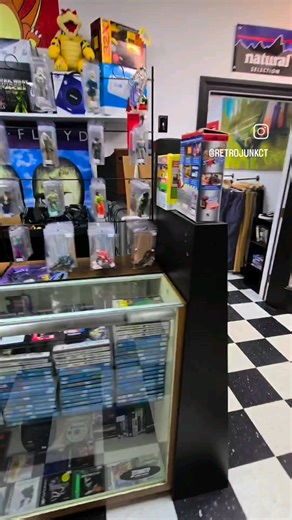 Retro Junk Manchester, CT