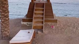 Photoshoot with phone seaside at Sunset _ Danatar Backstage