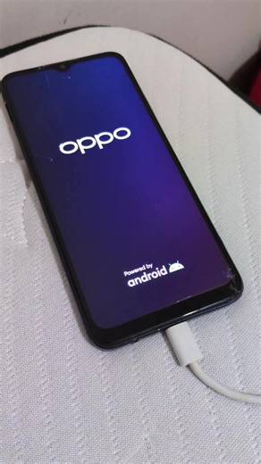 Exploring the Disappearing Phone Trend on TechTok