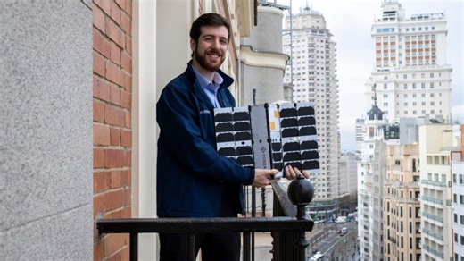 El veinteañero que dirige desde la Gran Vía de Madrid la empresa española con más satélites en el espacio: “Somos el Starlink español”