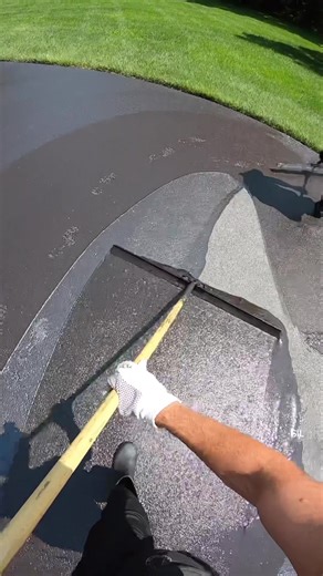 Sealcoating ASMR: The Satisfaction of Smooth Surfaces