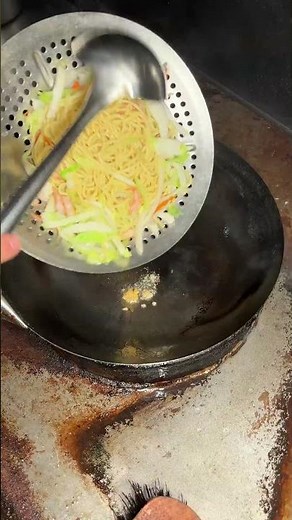how chinese takout make shrimp lo mein