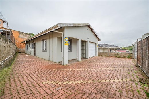 R 1 100 000 | 3 Bedroom House in Newlands West | Private Property