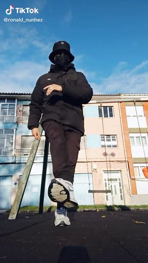 Tuzelity Shuffle Tutorial: Learn How to Cut Shapes!