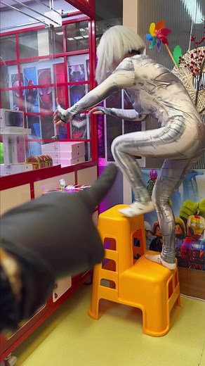 The Clawgirl Conflict: Arcade Claw Machine Challenge