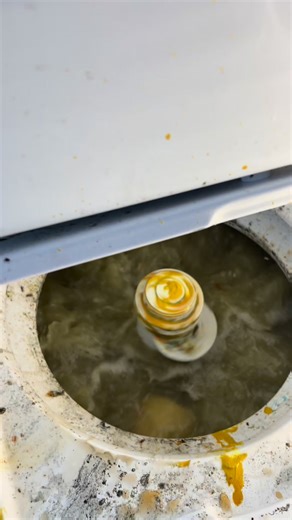 Mr.builtdifferent on Instagram: "Did you know that Kool-Aid was originally sold as a concentrated soft drink mix called "Fruit Smack" in 1920? Edwin Perkins, the creator, removed the liquid to reduce shipping costs and renamed it Kool-Aid in 1927. The new powdered form made it more affordable and convenient, skyrocketing its popularity during the Great Depression."